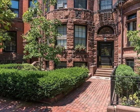 1 bed, 1 bath apartment for rent at 257 Marlborough St Unit 8, Back Bay — photo 9 of 9