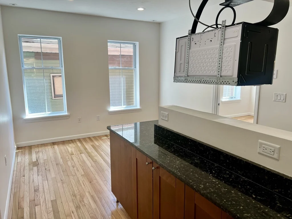 2 bed, 1 bath apartment for rent at 257 Pleasant St Unit 8, Worcester — photo 16 of 17