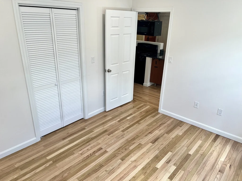 2 bed, 1 bath apartment for rent at 257 Pleasant St Unit 8, Worcester — photo 8 of 17