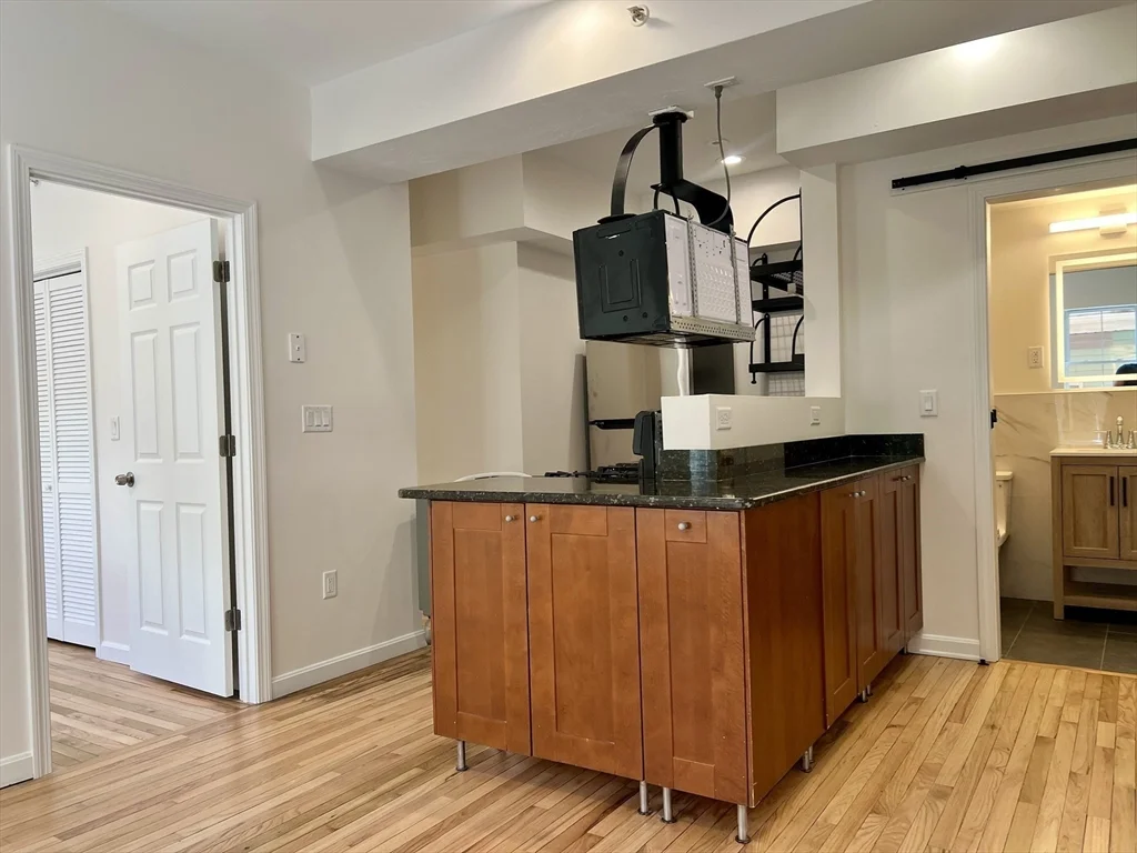 2 bed, 1 bath apartment for rent at 257 Pleasant St Unit 8, Worcester — photo 5 of 17