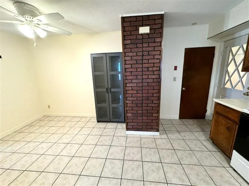2 bed, 1 bath apartment for rent at 257 Powder House Boulevard Unit 1, West Somerville — photo 8 of 18