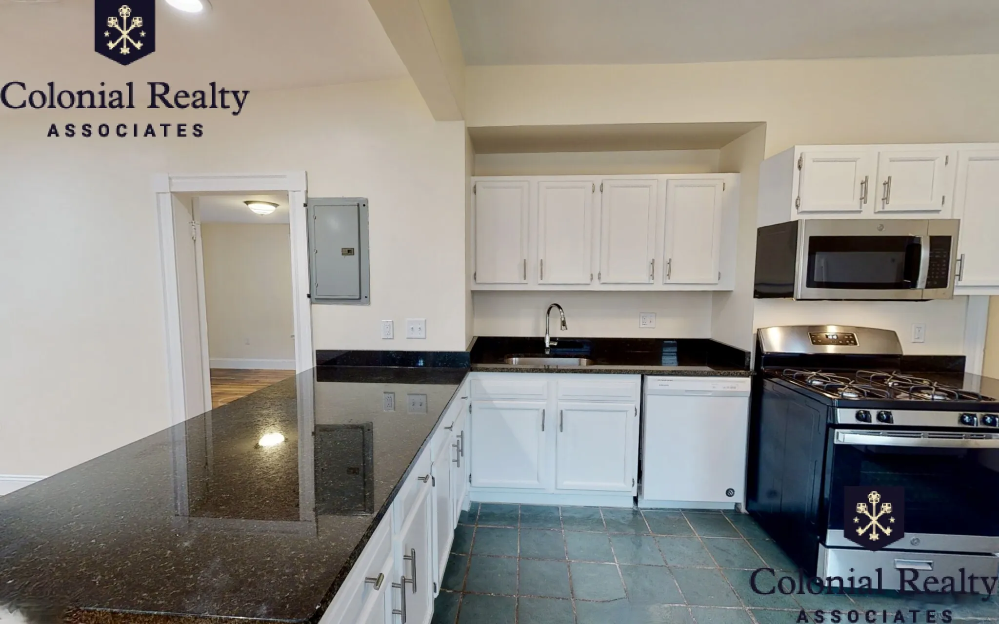 4 bed, 2 bath apartment for rent at 2570 Massachusetts Ave Unit 4, North Cambridge — photo 3 of 25