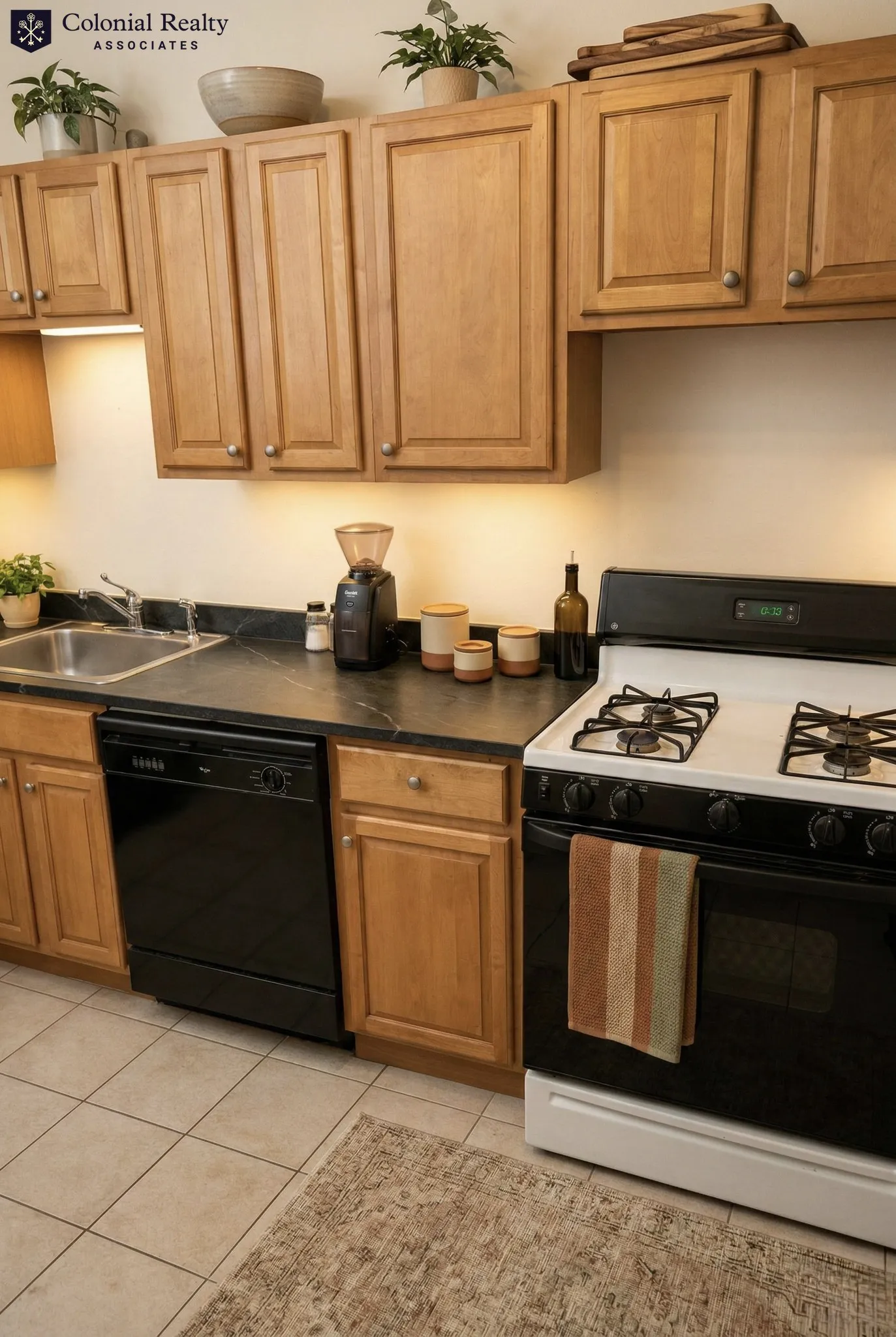 2 bed, 1 bath apartment for rent at 2572 Massachusetts Ave Unit 1, North Cambridge — photo 6 of 8