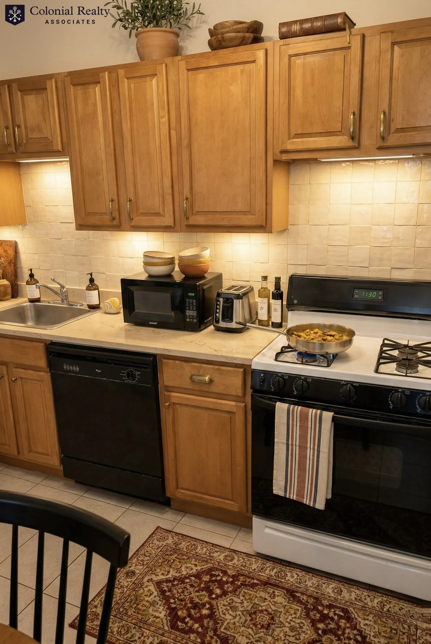 2 bed, 1 bath apartment for rent at 2572 Massachusetts Ave Unit 1, North Cambridge — photo 2 of 8