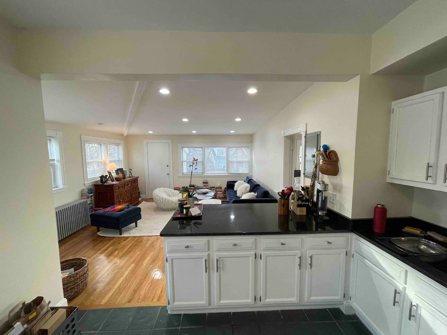 4.5 bed, 2 bath apartment for rent at 2572 Massachusetts Ave Unit 2, North Cambridge — photo 41 of 52