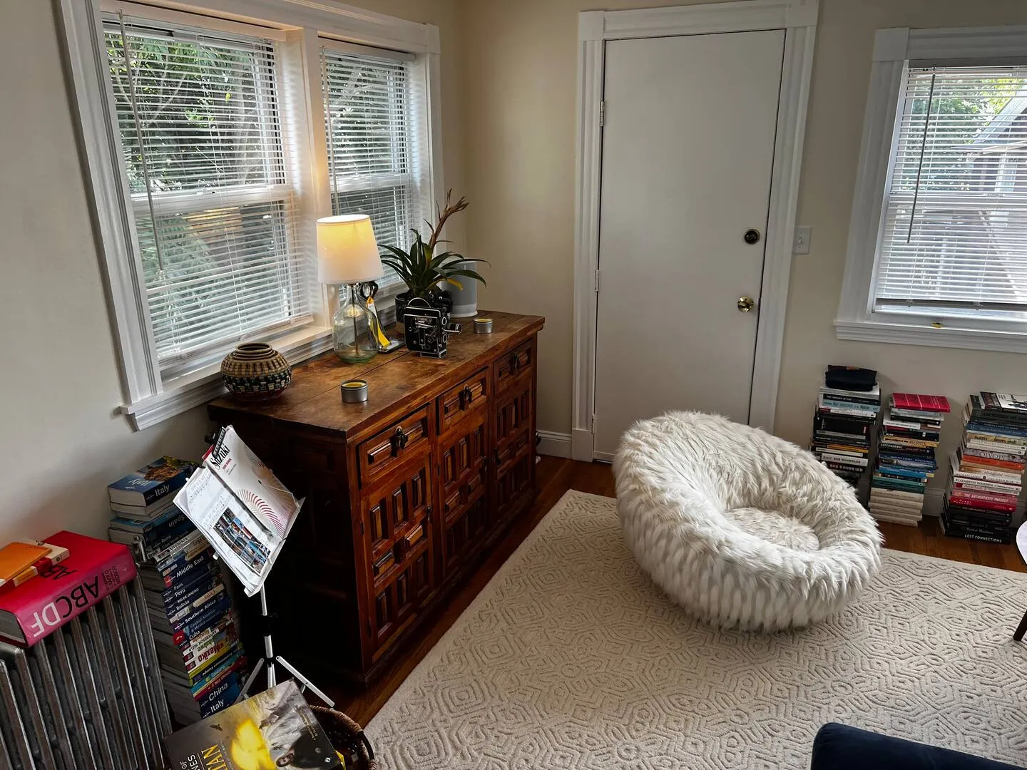 4.5 bed, 2 bath apartment for rent at 2572 Massachusetts Ave Unit 2, North Cambridge — photo 32 of 52