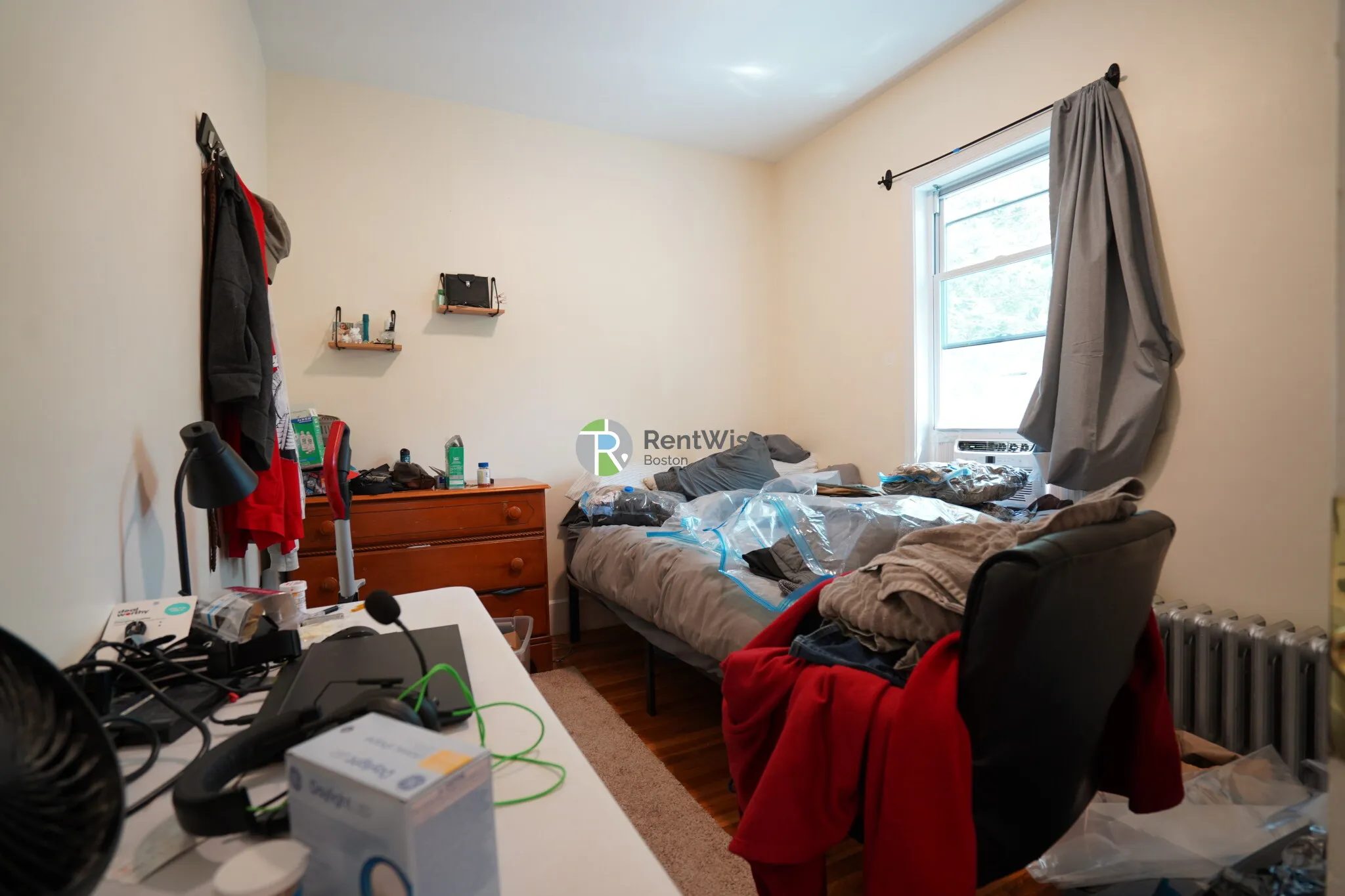 4.5 bed, 2 bath apartment for rent at 2572 Massachusetts Ave Unit 2, North Cambridge — photo 21 of 52