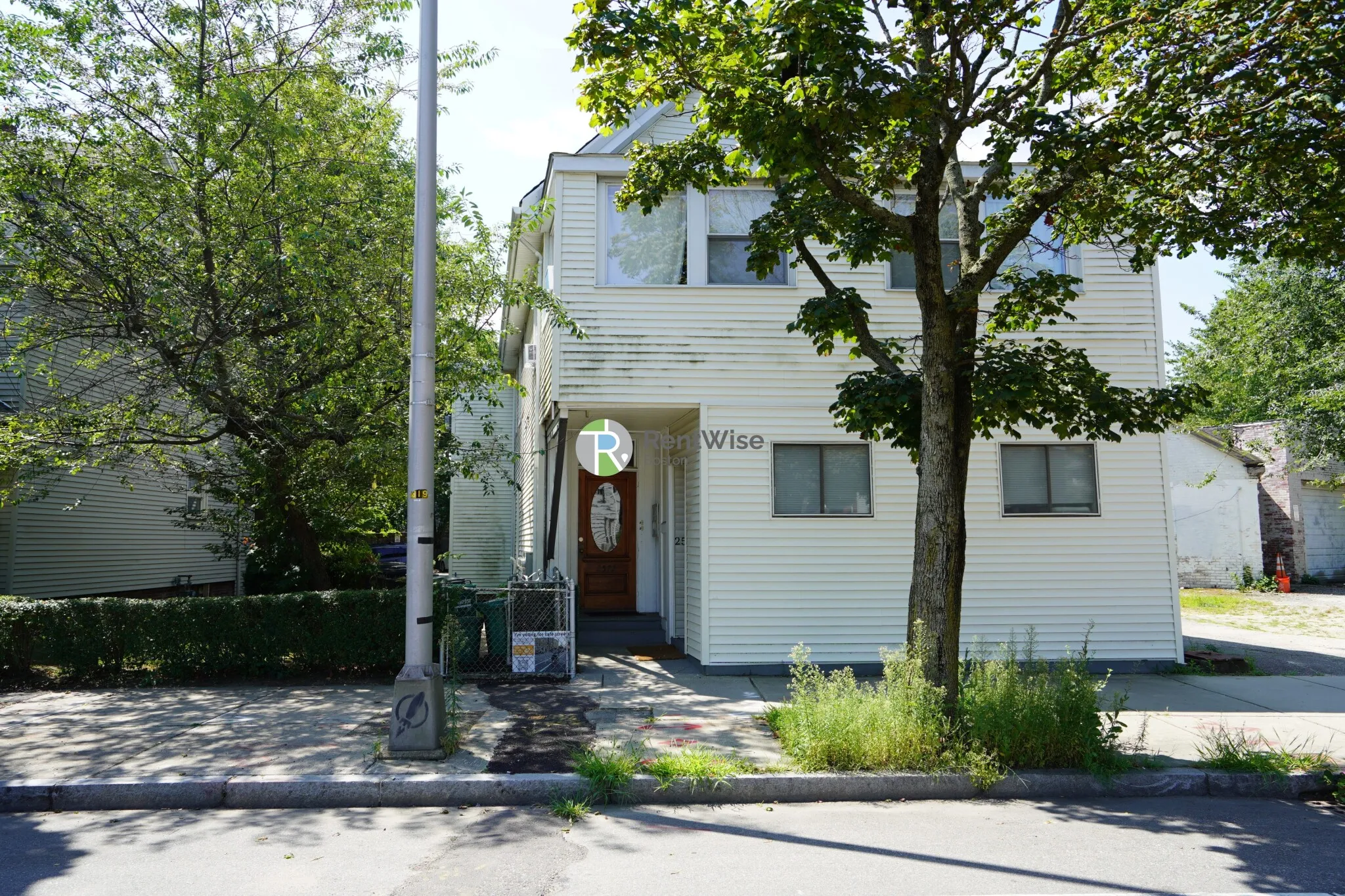 4.5 bed, 2 bath apartment for rent at 2572 Massachusetts Ave Unit 2, North Cambridge — photo 24 of 52