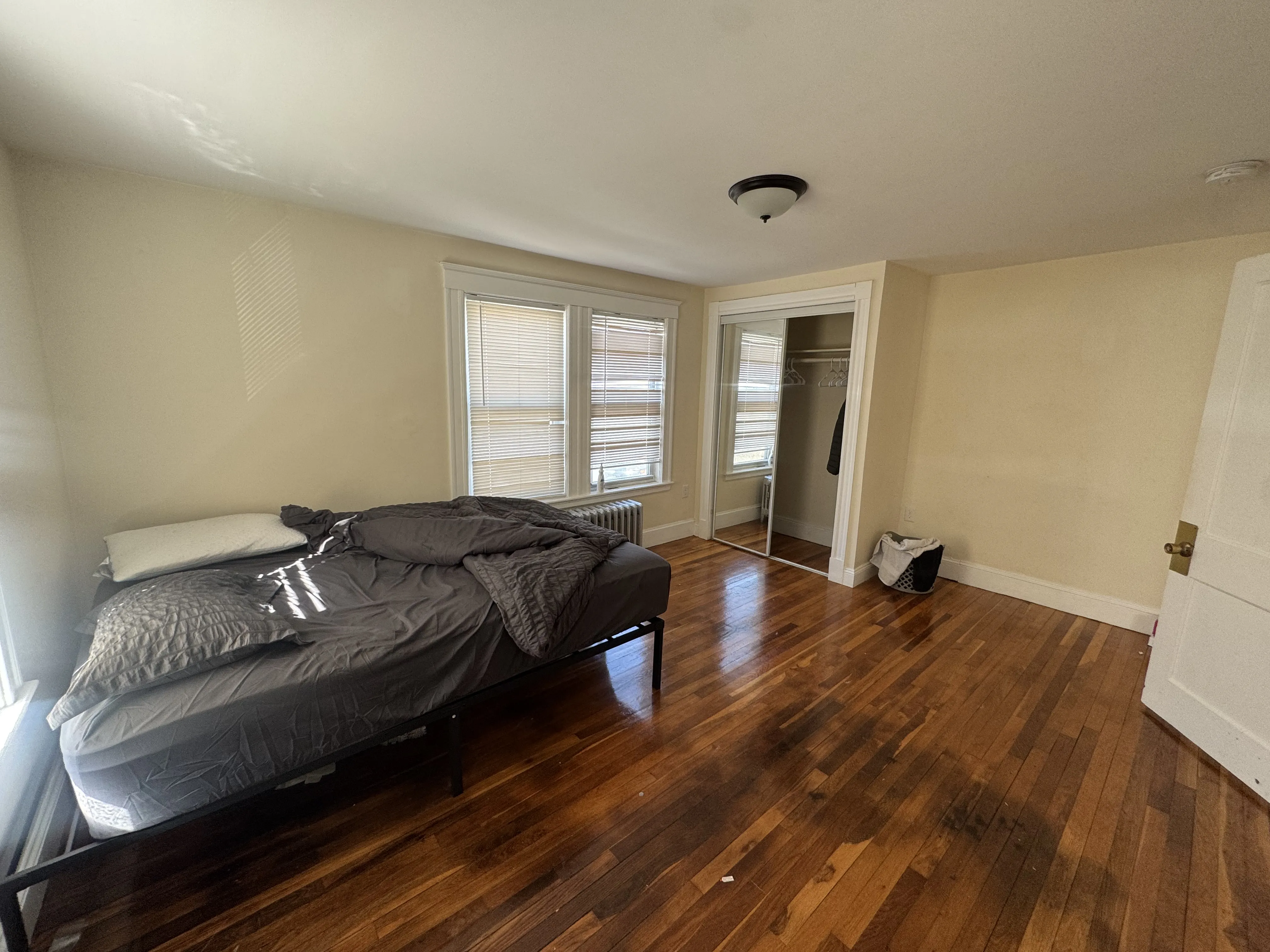 4.5 bed, 2 bath apartment for rent at 2574 Massachusetts Ave Unit 2, North Cambridge — photo 6 of 39