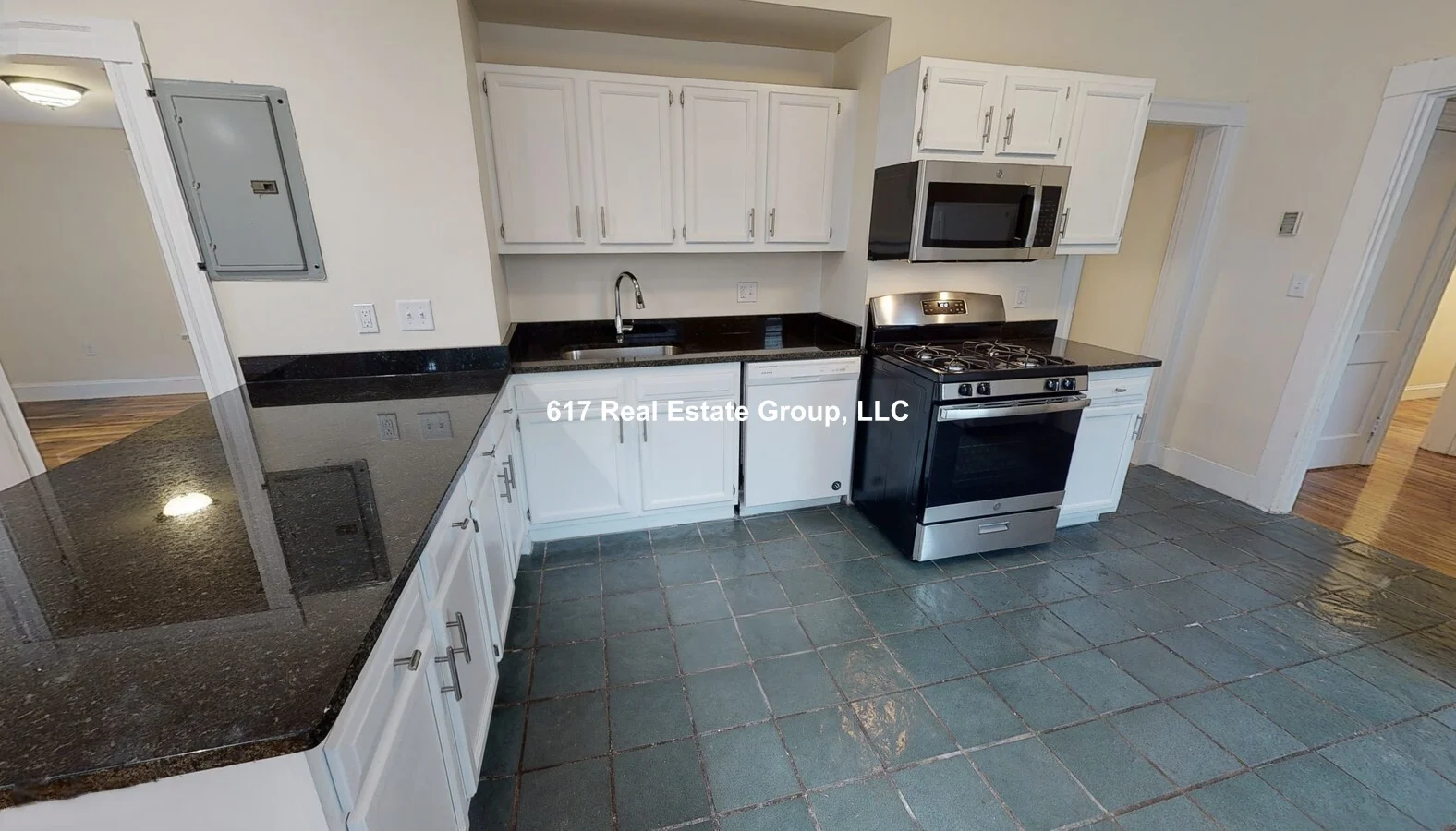 4.5 bed, 2 bath apartment for rent at 2574 Massachusetts Ave Unit 2, North Cambridge — photo 38 of 39