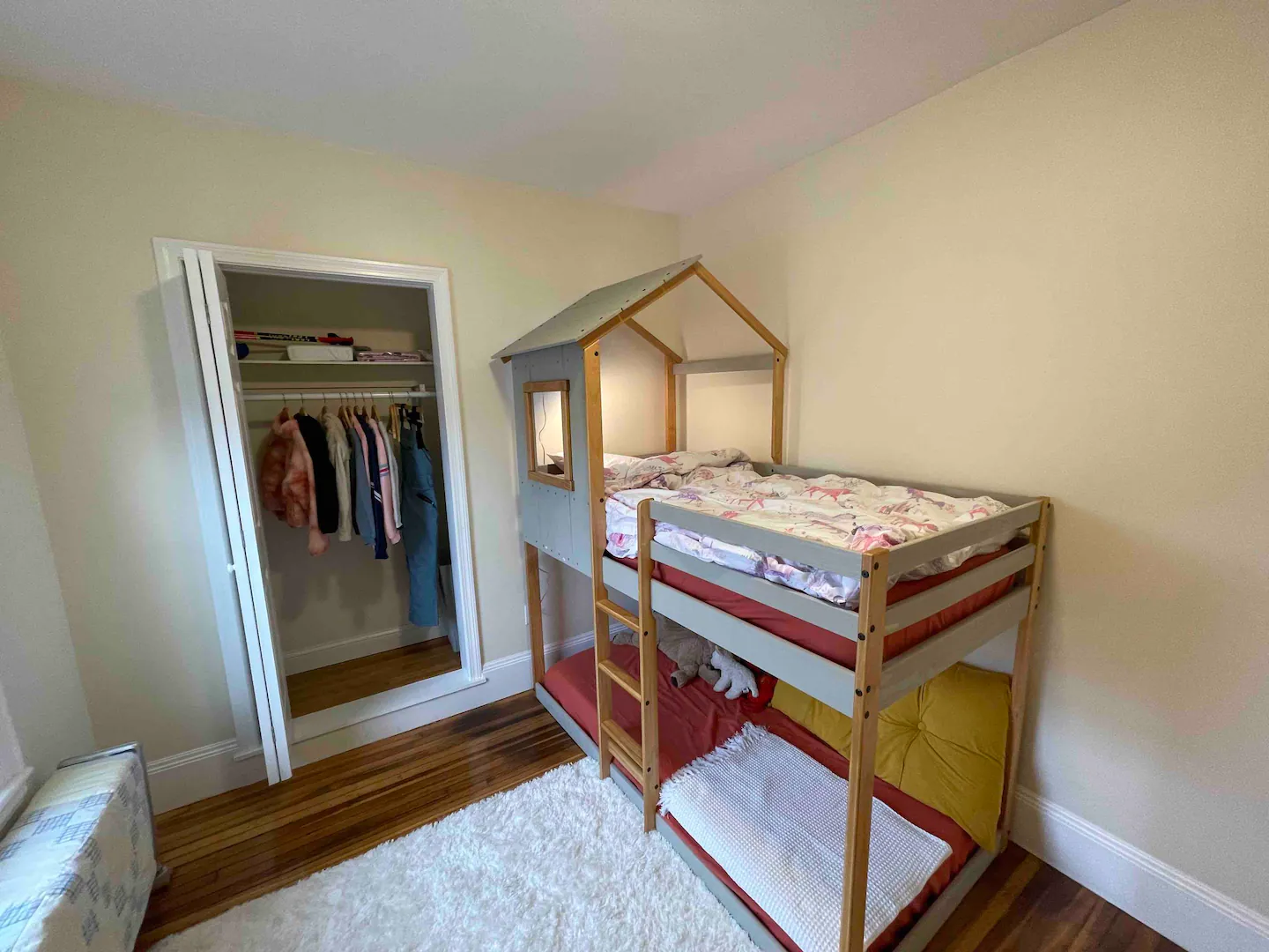 4.5 bed, 2 bath apartment for rent at 2574 Massachusetts Ave Unit 2, North Cambridge — photo 31 of 39
