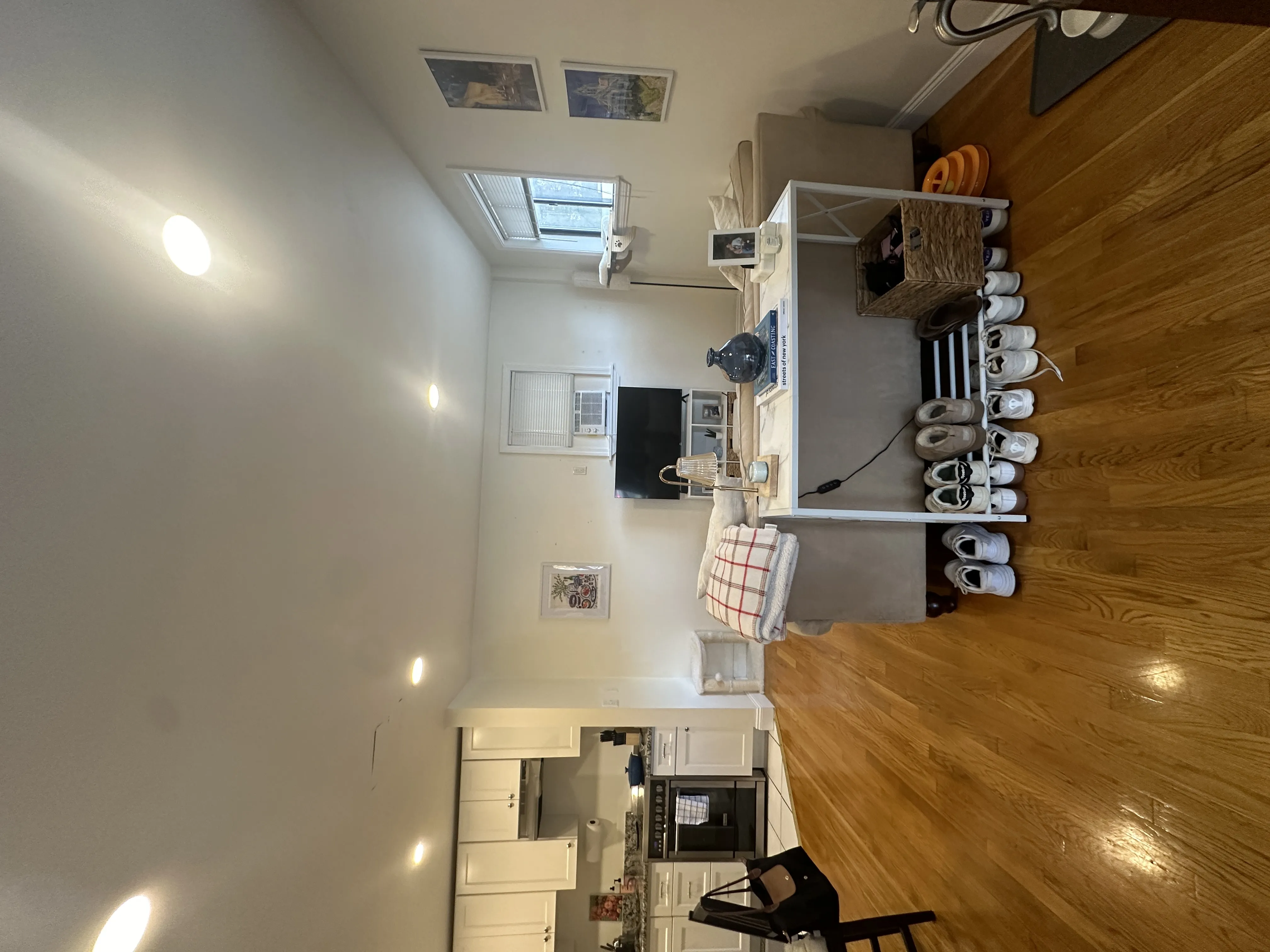 Studio bed, 1 bath apartment for rent at 2574 Massachusetts Ave Unit 3, North Cambridge — photo 1 of 9