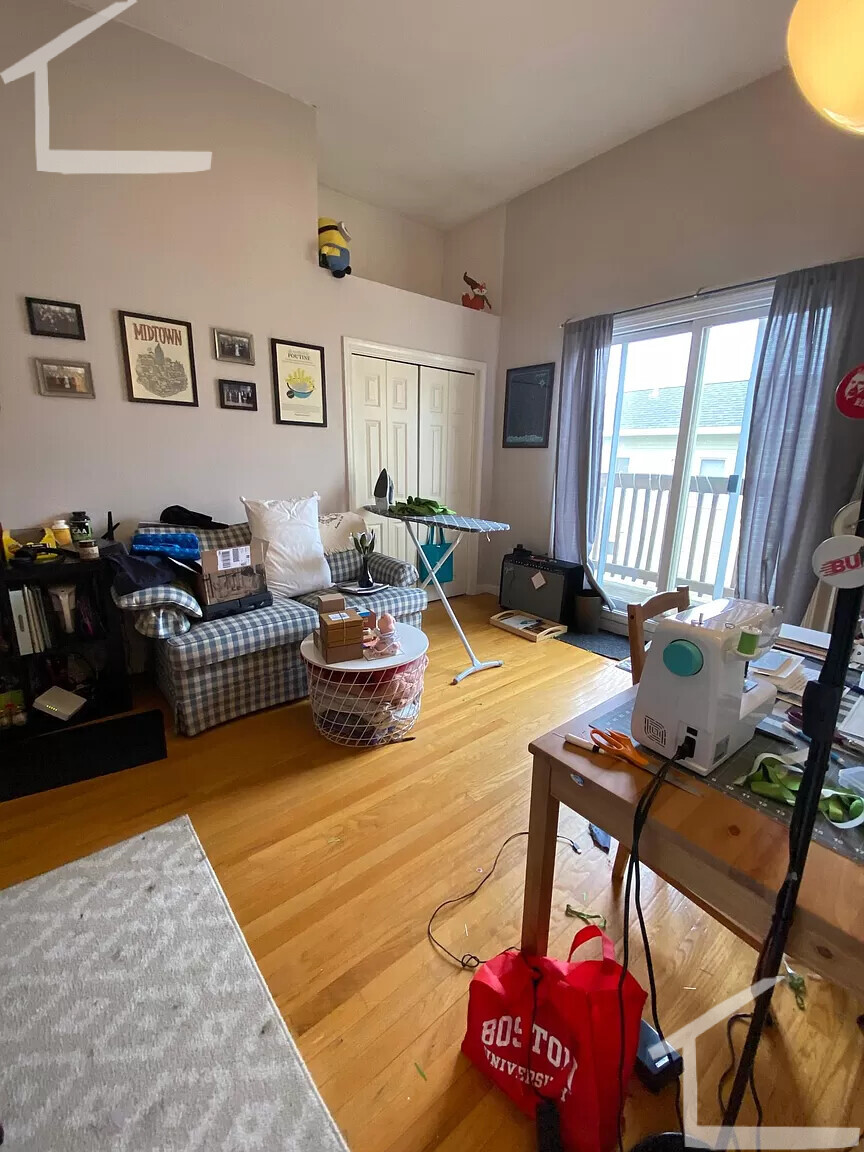 4 bed, 3 bath apartment for rent at 258 Allston St Unit B, Brighton — photo 11 of 35