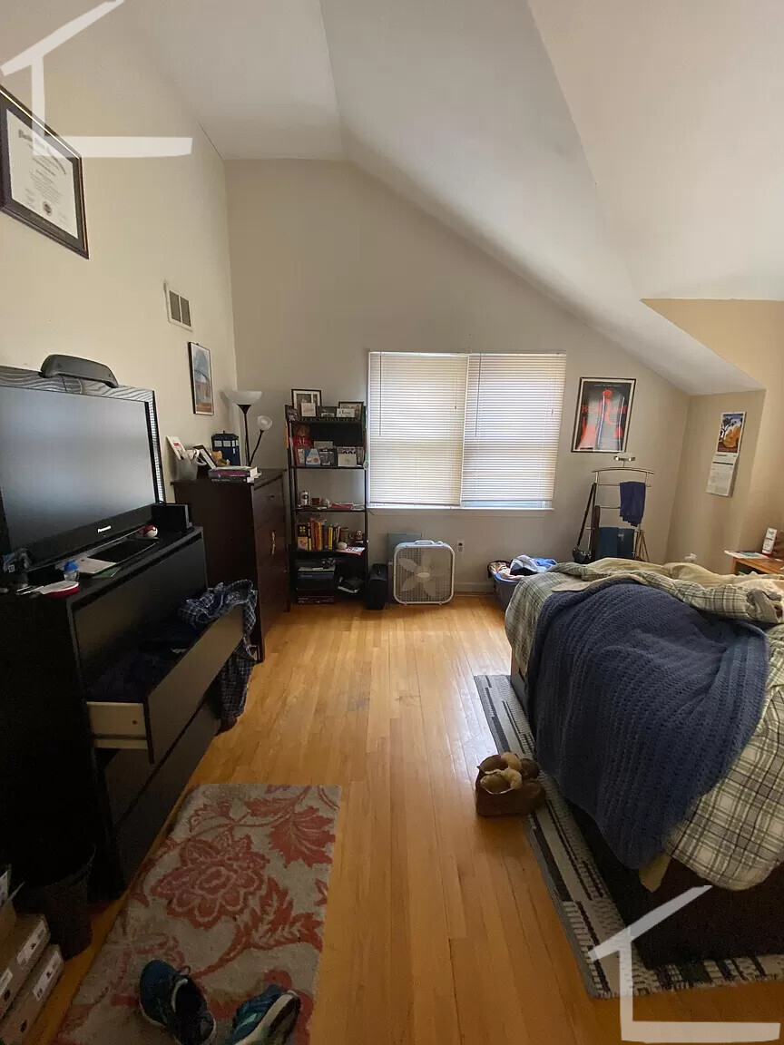4 bed, 3 bath apartment for rent at 258 Allston St Unit B, Brighton — photo 24 of 35