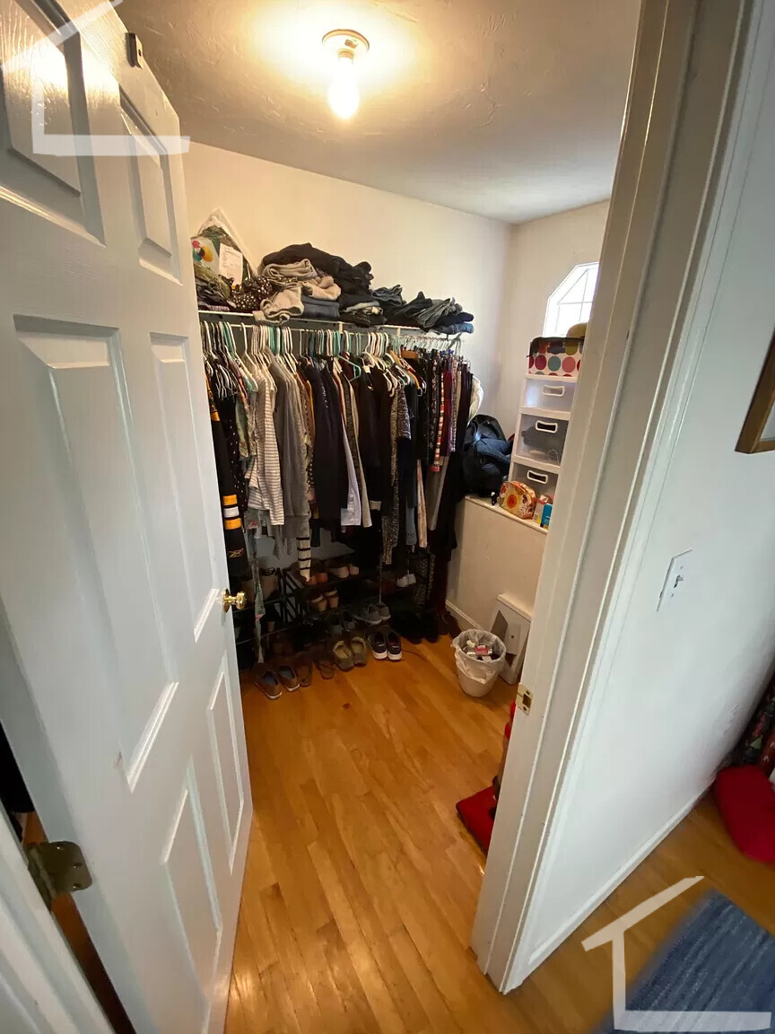 4 bed, 3 bath apartment for rent at 258 Allston St Unit B, Brighton — photo 20 of 35