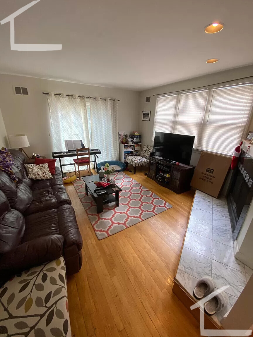 4 bed, 3 bath apartment for rent at 258 Allston St Unit B, Brighton — photo 2 of 35
