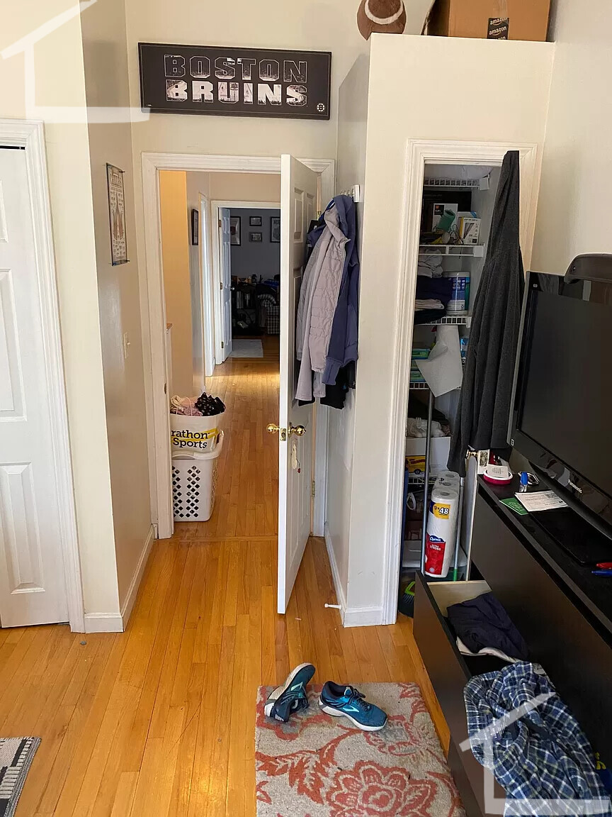 4 bed, 3 bath apartment for rent at 258 Allston St Unit B, Brighton — photo 10 of 35