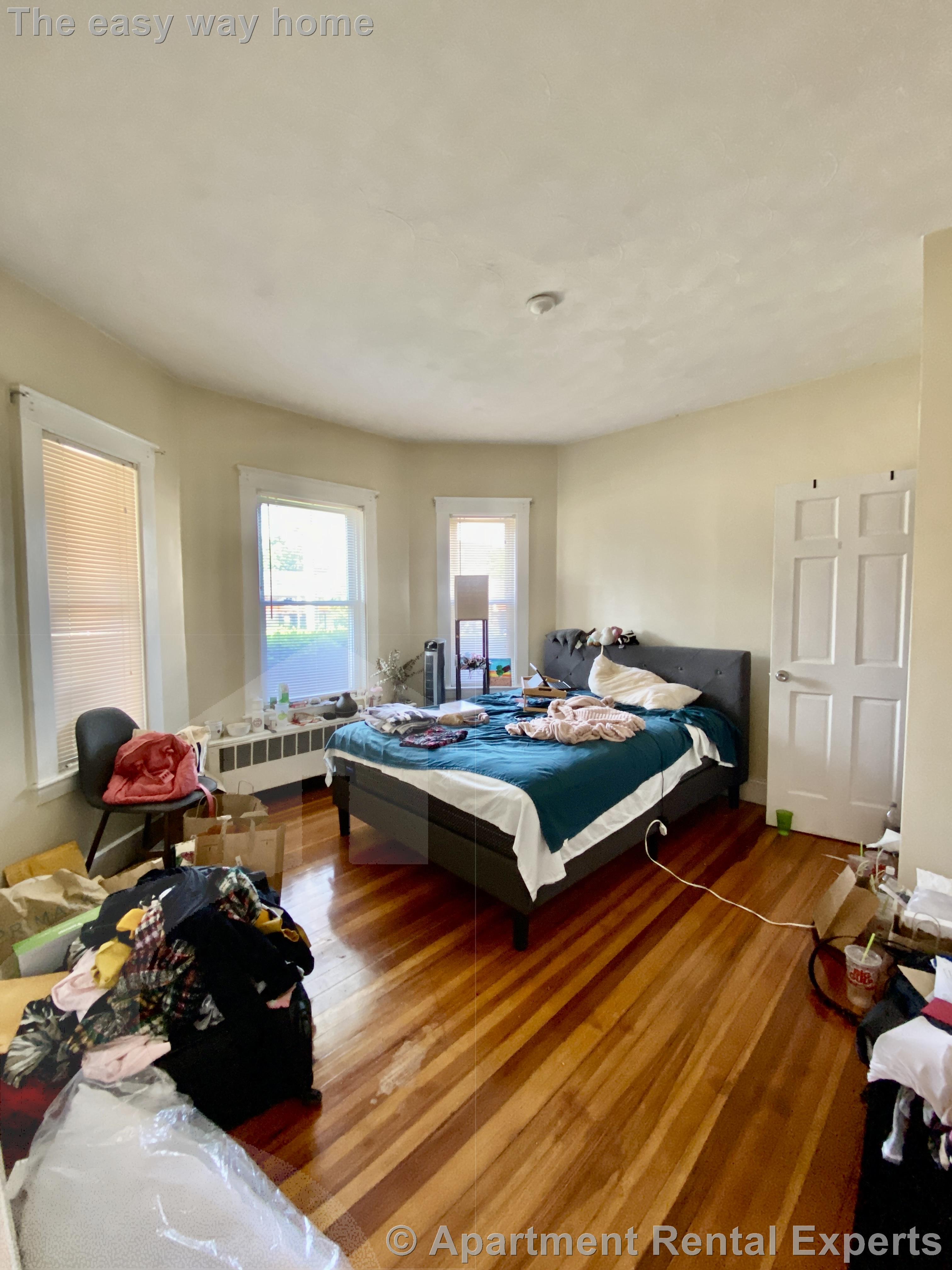 3 bed, 2 bath apartment for rent at 258 Belmont St Unit 1, Watertown Center — photo 9 of 10