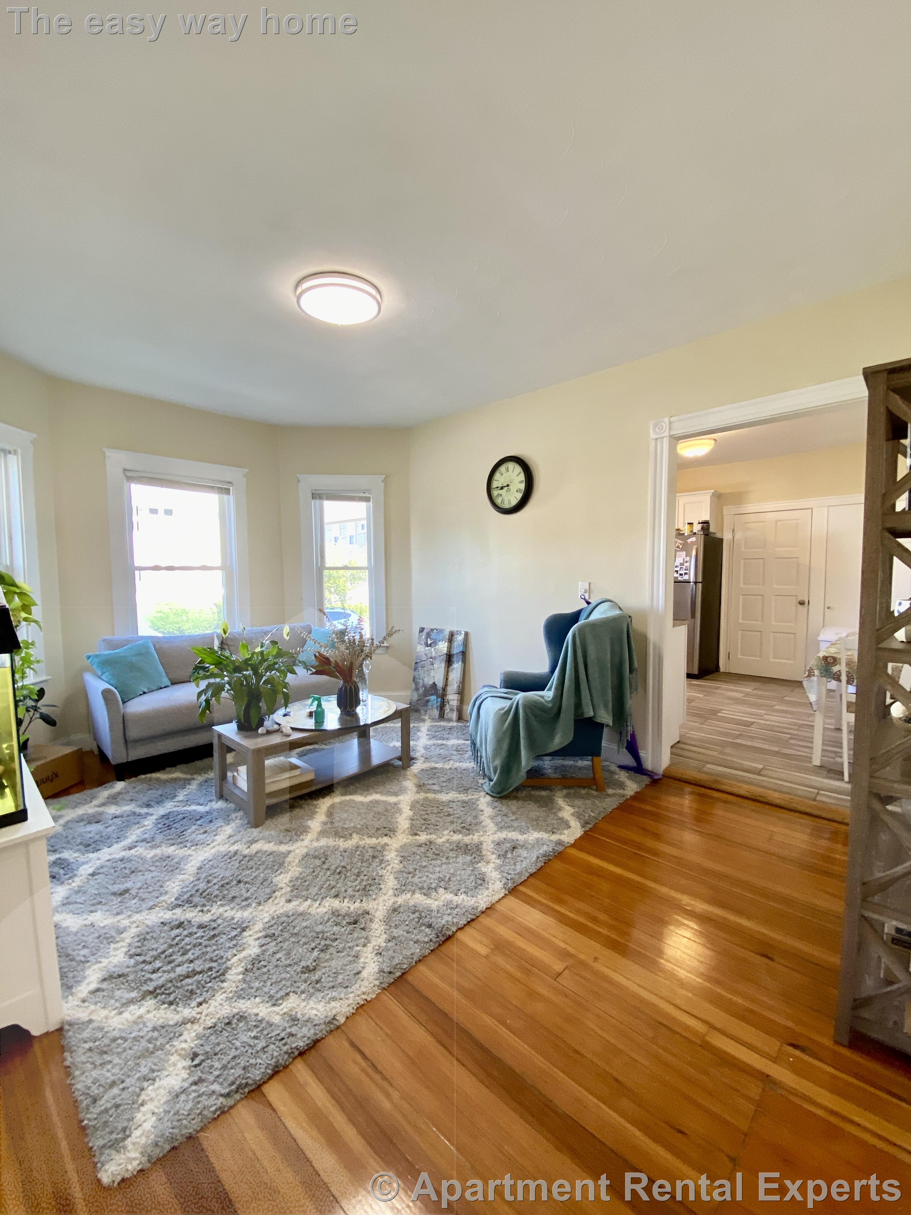 3 bed, 2 bath apartment for rent at 258 Belmont St Unit 1, Watertown Center — photo 5 of 10