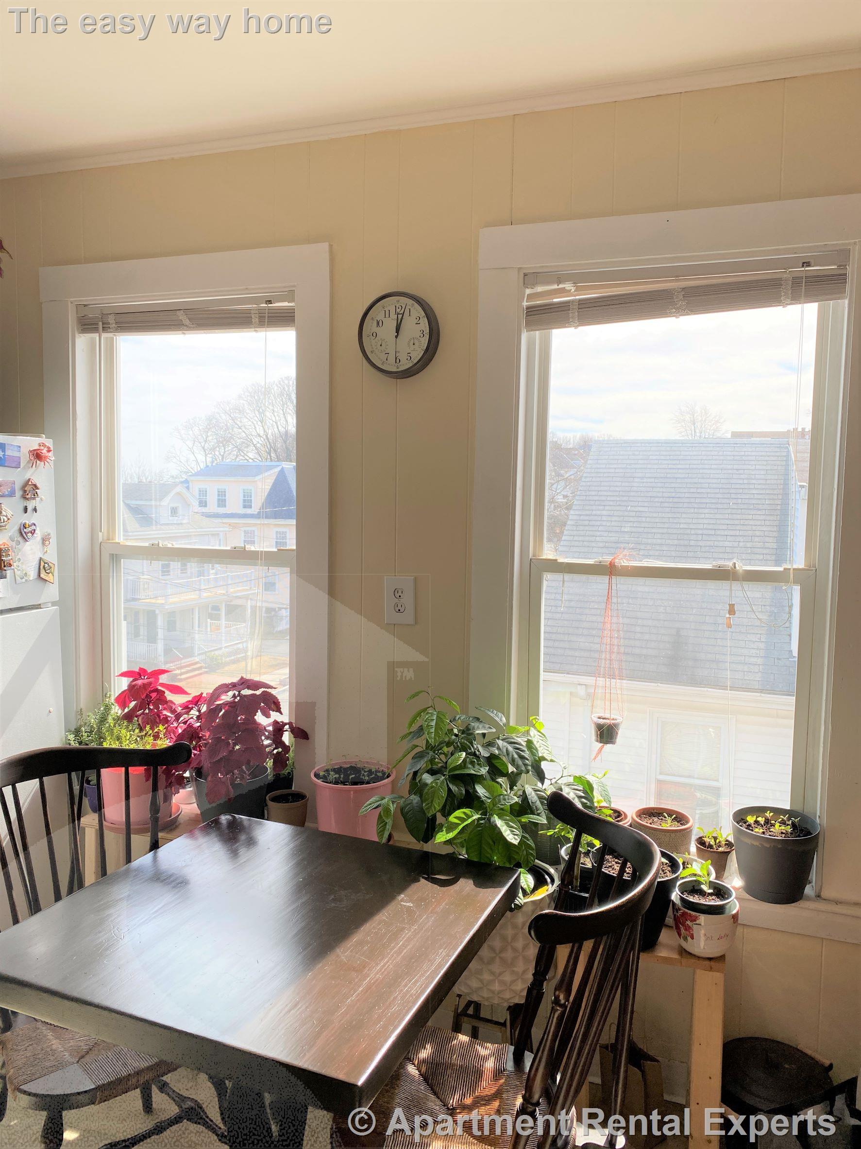 2 bed, 1 bath apartment for rent at 258 Belmont St Unit 3, Watertown Center — photo 3 of 14