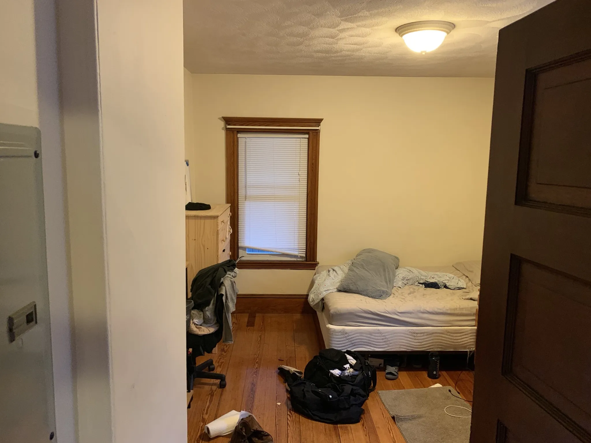 3 bed, 1 bath apartment for rent at 258 Boston Ave Unit 3, Medford — photo 10 of 18