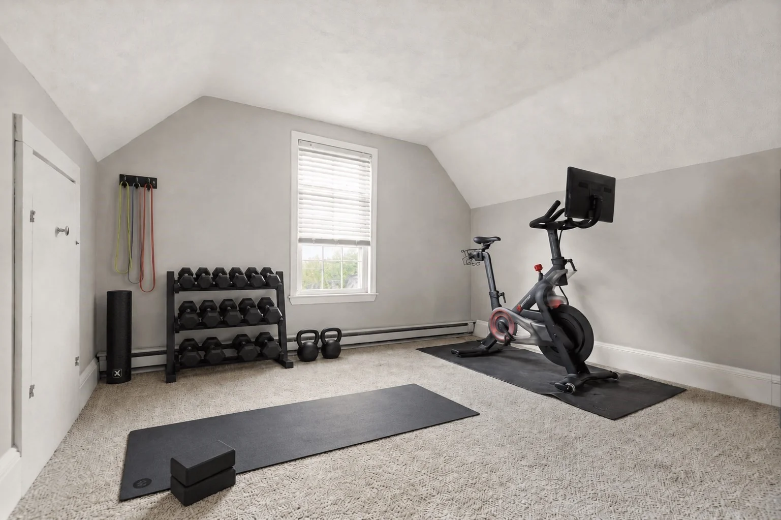 4 bed, 2 bath apartment for rent at 258 Cross St Unit 0, Winchester — photo 17 of 23