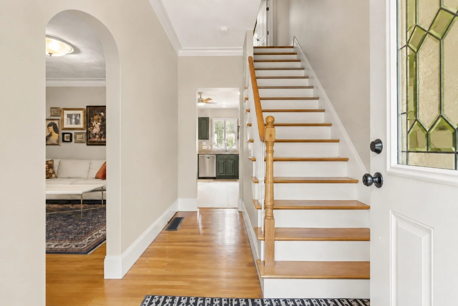 4 bed, 2 bath apartment for rent at 258 Cross St Unit 0, Winchester — photo 9 of 23