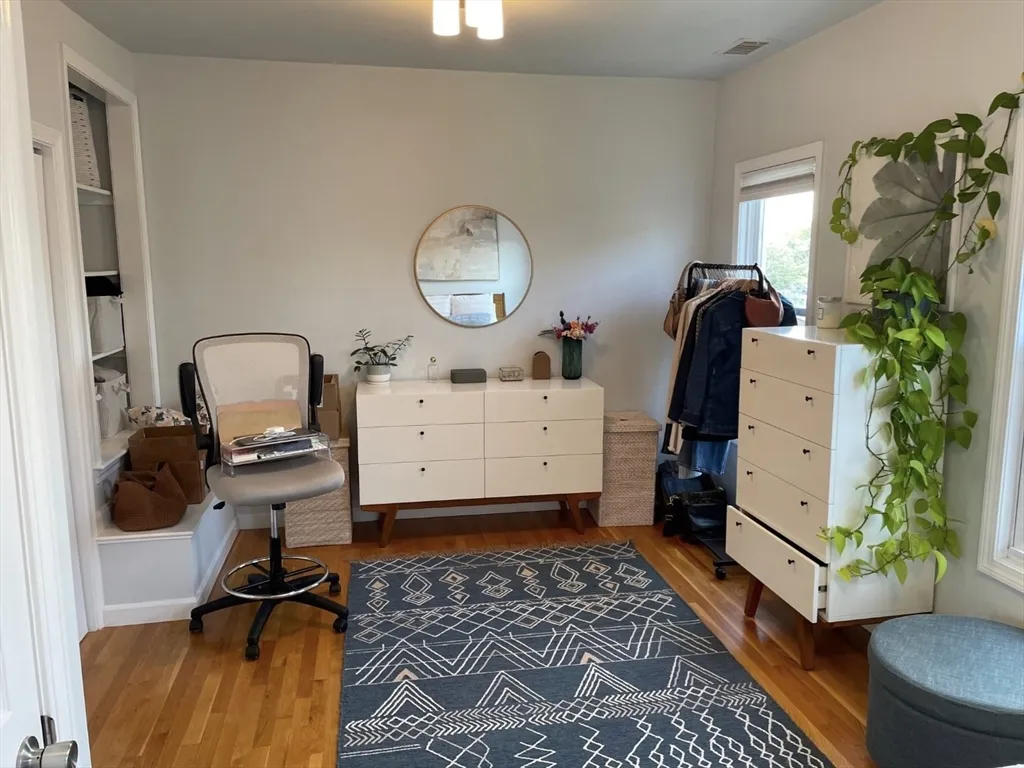 1 bed, 1 bath apartment for rent at 258 Everett St Unit 3, East Boston — photo 11 of 14