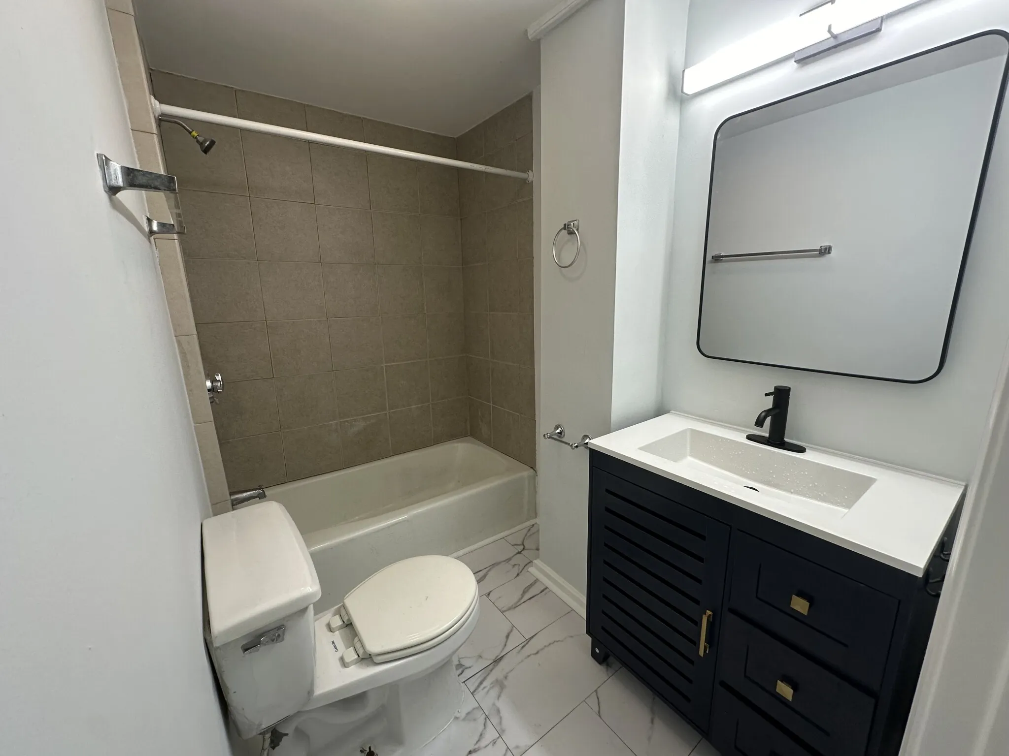 2 bed, 1 bath apartment for rent at 258 Lexington St Unit 1, East Boston — photo 7 of 14