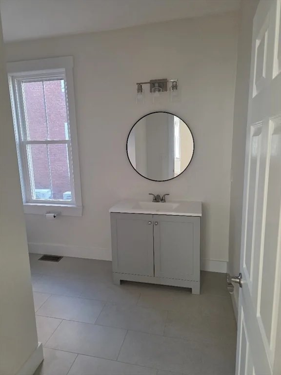 2 bed, 1 bath apartment for rent at 258 Main Unit 1, Townsend — photo 12 of 16