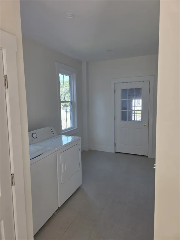 2 bed, 1 bath apartment for rent at 258 Main Unit 1, Townsend — photo 5 of 16