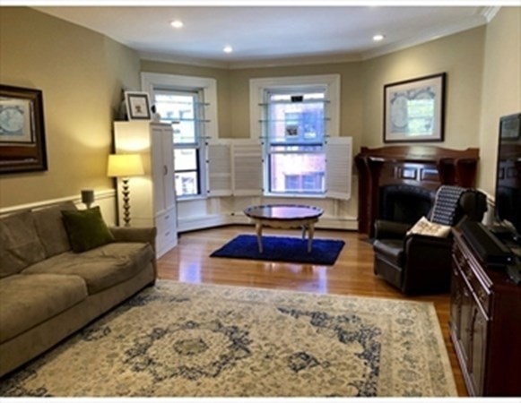1 bed, 1 bath apartment for rent at 258 Marlborough Unit 2R, Back Bay — photo 3 of 7