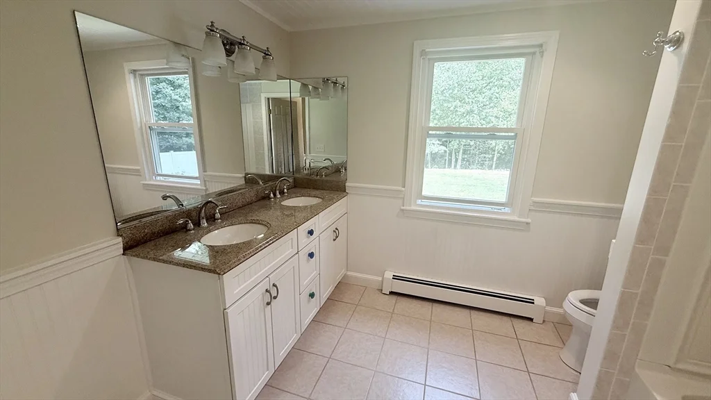 5 bed, 2 bath apartment for rent at 258 State St, Hanson — photo 12 of 21