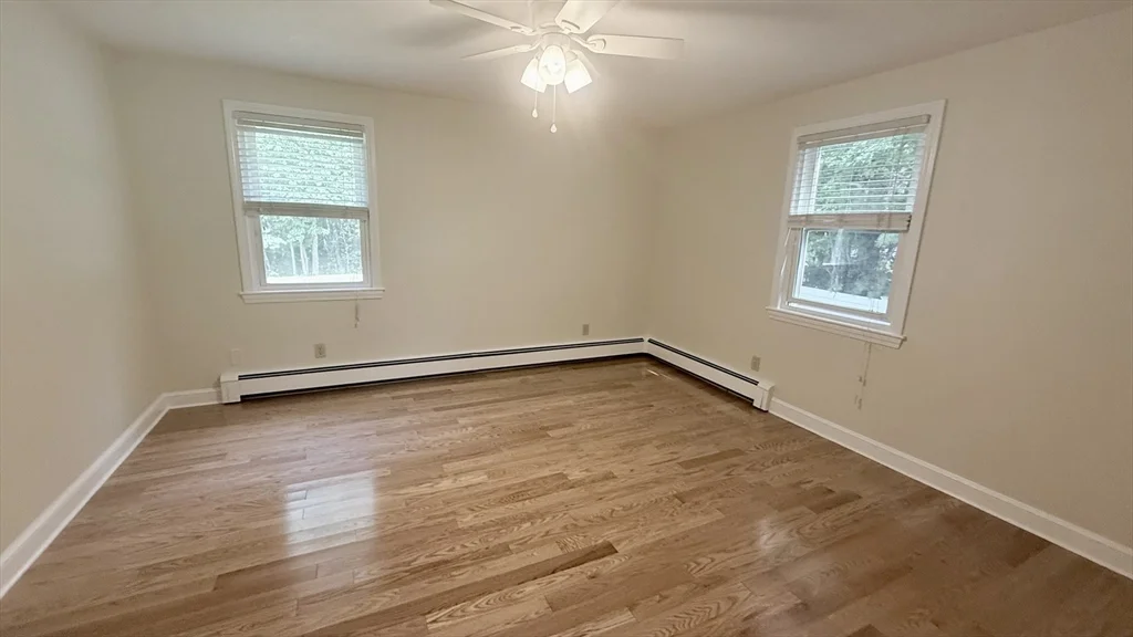 5 bed, 2 bath apartment for rent at 258 State St, Hanson — photo 9 of 21