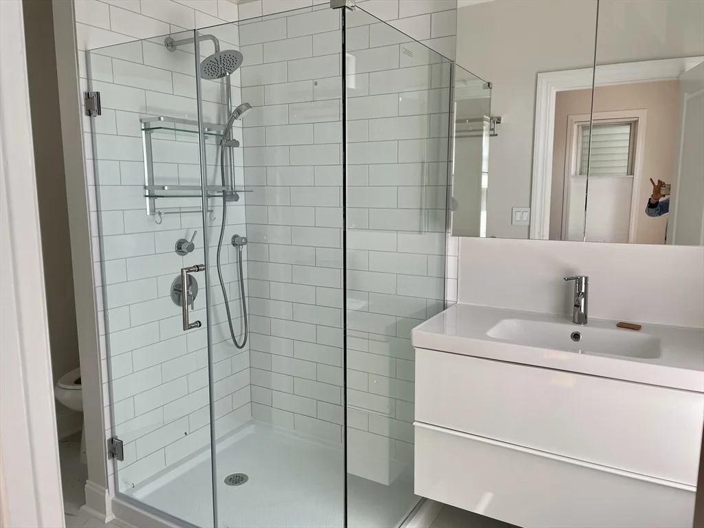 2 bed, 2 bath apartment for rent at 258 W Broadway Unit 4, South Boston — photo 12 of 18