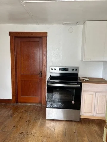 1 bed, 1 bath apartment for rent at 258 Wallingford Ave Unit 1, Athol — photo 3 of 7