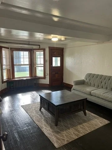 1 bed, 1 bath apartment for rent at 258 Wallingford Ave Unit 1, Athol — photo 6 of 7