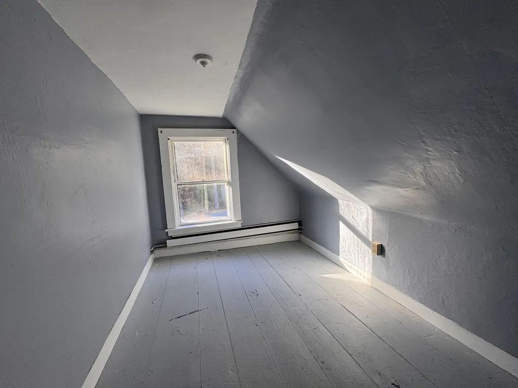 3 bed, 1 bath apartment for rent at 258 Walnut St Unit 1, Bridgewater — photo 16 of 19