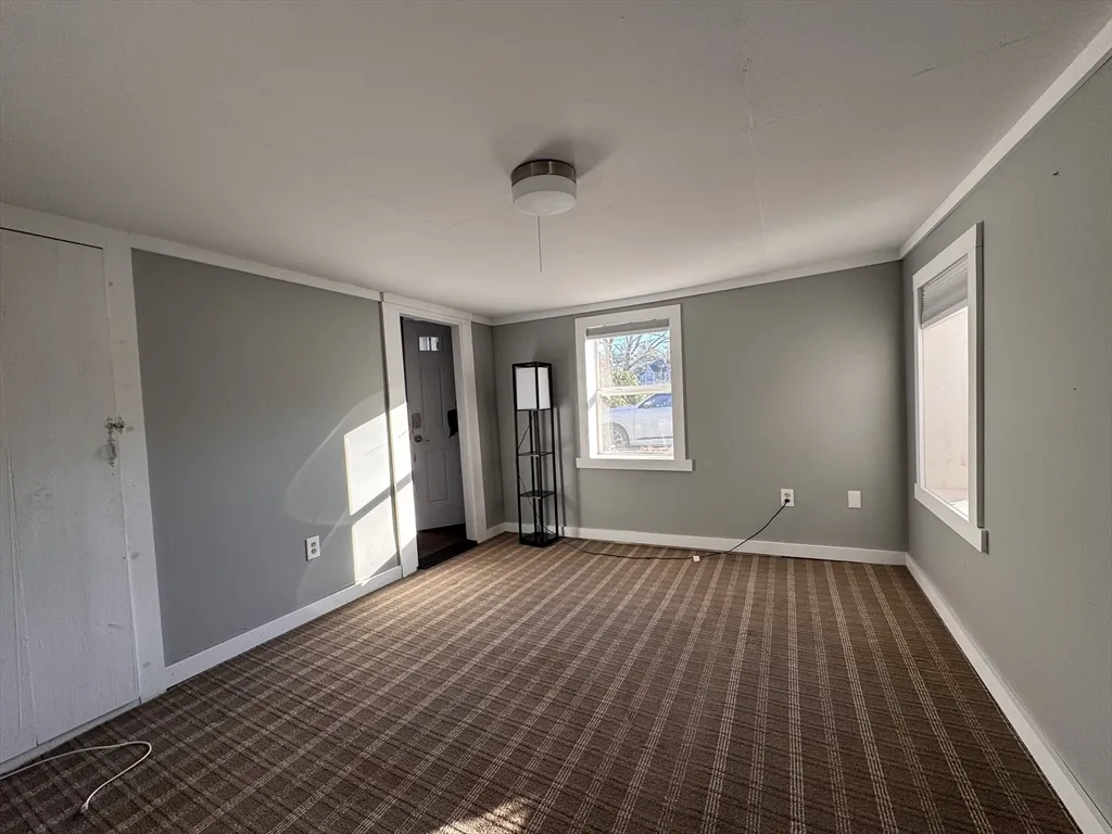 3 bed, 1 bath apartment for rent at 258 Walnut St Unit 1, Bridgewater — photo 13 of 19