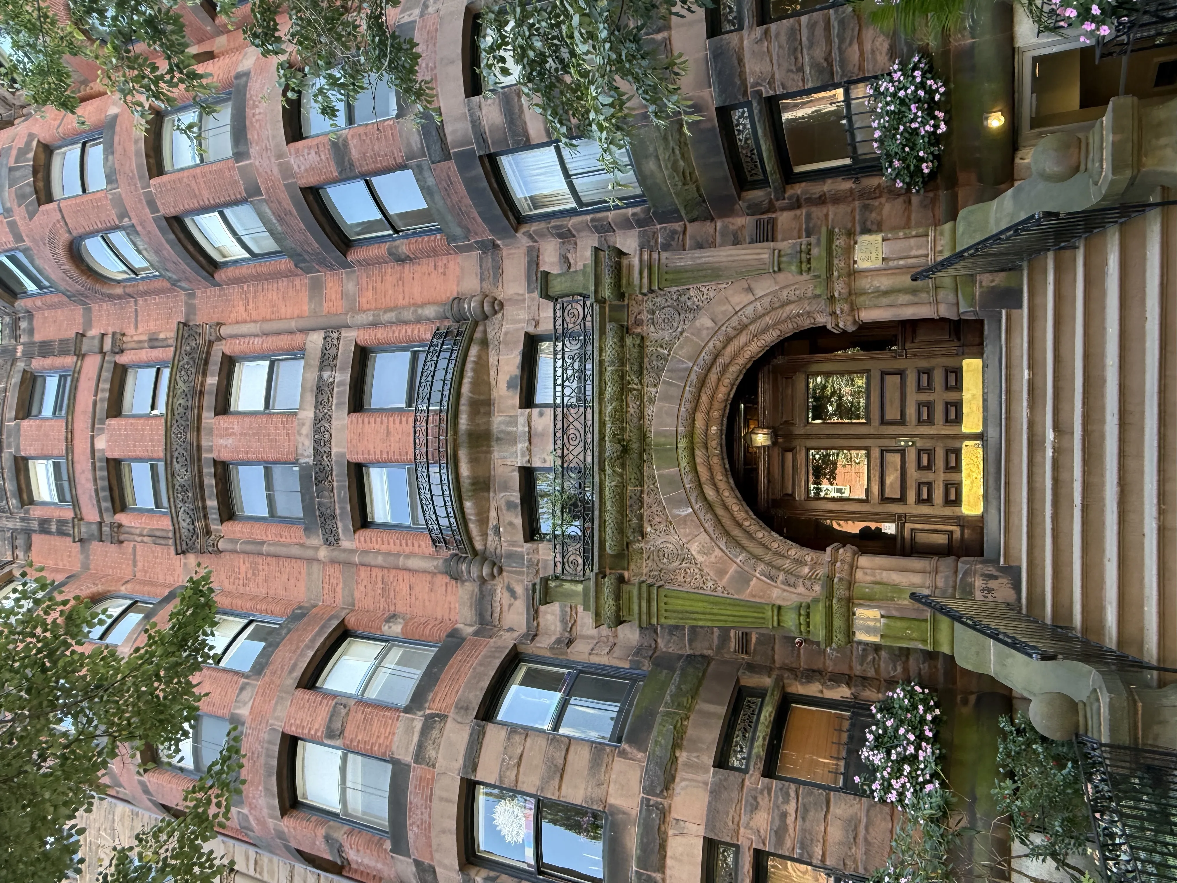1 bed, 1 bath apartment for rent at 259 Beacon St Unit 1, Back Bay — photo 4 of 26