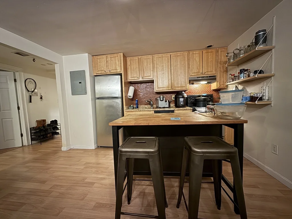 1 bed, 1 bath apartment for rent at 259 Beacon St Unit 2, Back Bay — photo 2 of 9