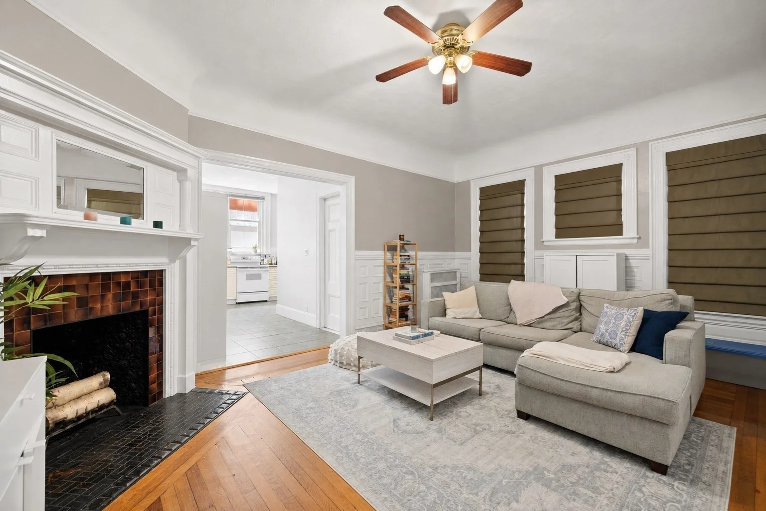 2 bed, 1 bath apartment for rent at 259 Beacon St Unit 23, Back Bay — photo 3 of 14