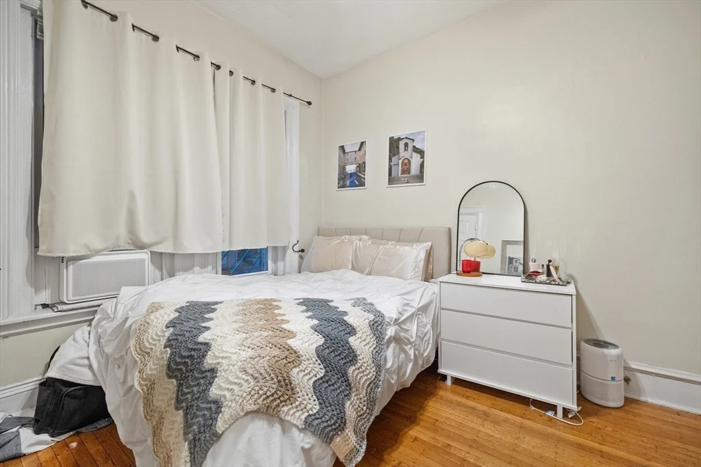 2 bed, 1 bath apartment for rent at 259 Beacon St Unit 23, Back Bay — photo 8 of 14