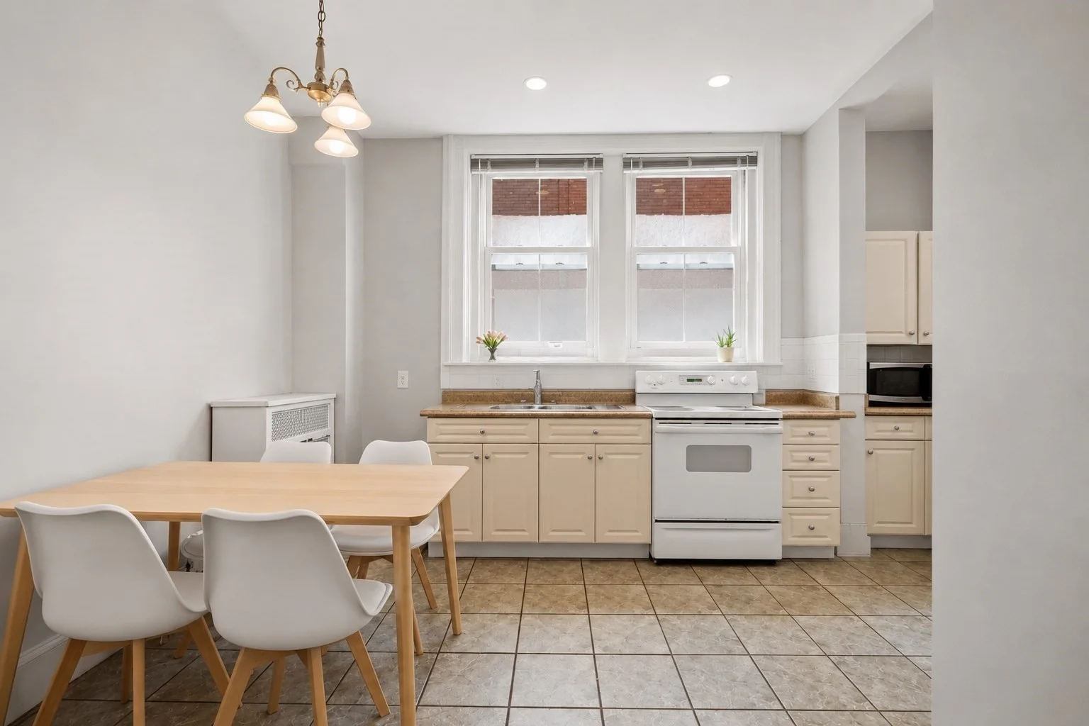 2 bed, 1 bath apartment for rent at 259 Beacon St Unit 23, Back Bay — photo 5 of 14