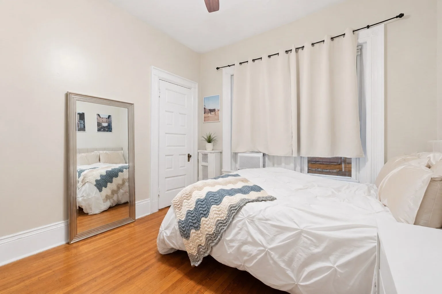 2 bed, 1 bath apartment for rent at 259 Beacon St Unit 23, Back Bay — photo 8 of 14
