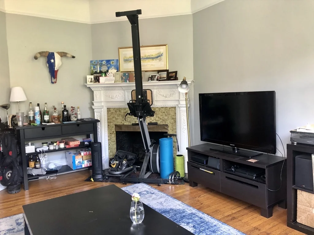 1 bed, 1 bath apartment for rent at 259 Beacon St Unit 32, Back Bay — photo 10 of 18