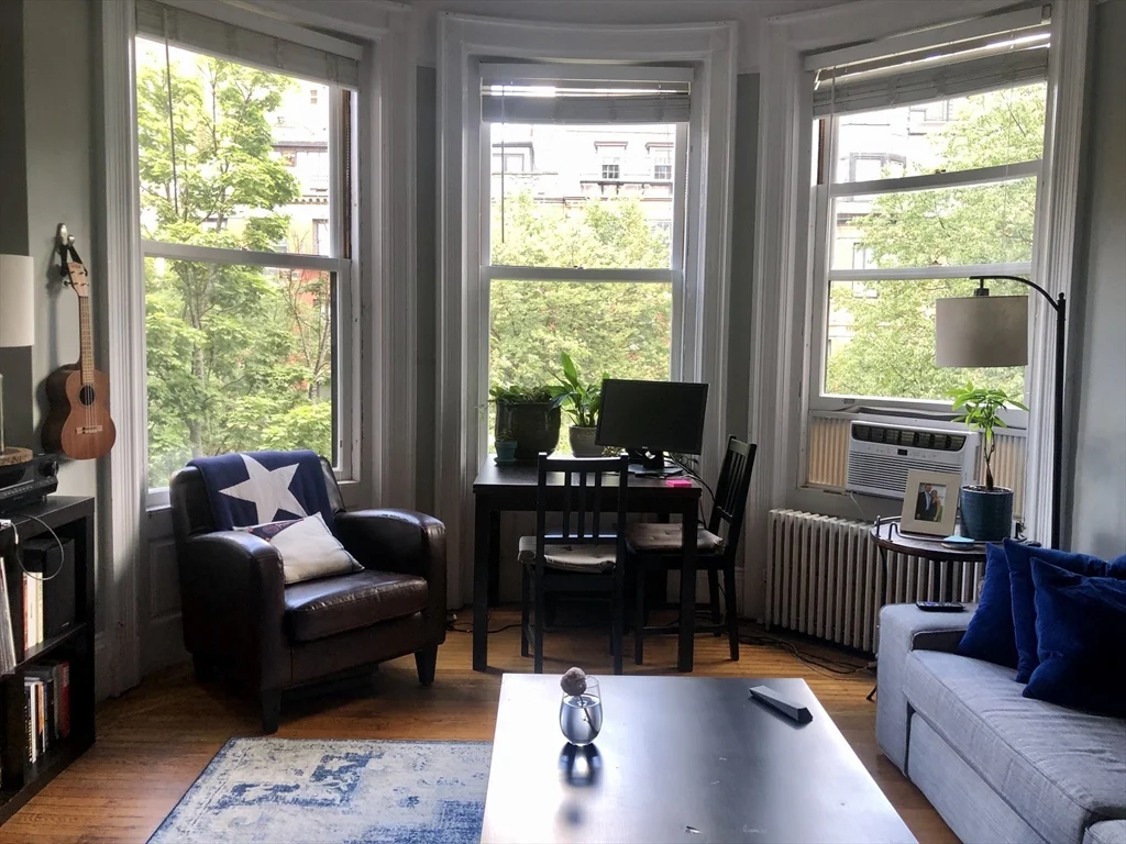 1 bed, 1 bath apartment for rent at 259 Beacon St Unit 32, Back Bay — photo 2 of 18