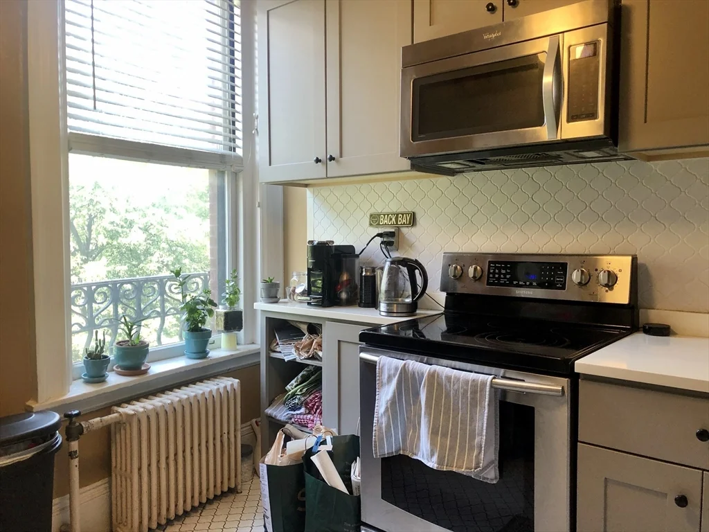 1 bed, 1 bath apartment for rent at 259 Beacon St Unit 32, Back Bay — photo 6 of 18