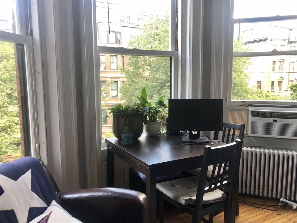 1 bed, 1 bath apartment for rent at 259 Beacon St Unit 32, Back Bay — photo 4 of 18