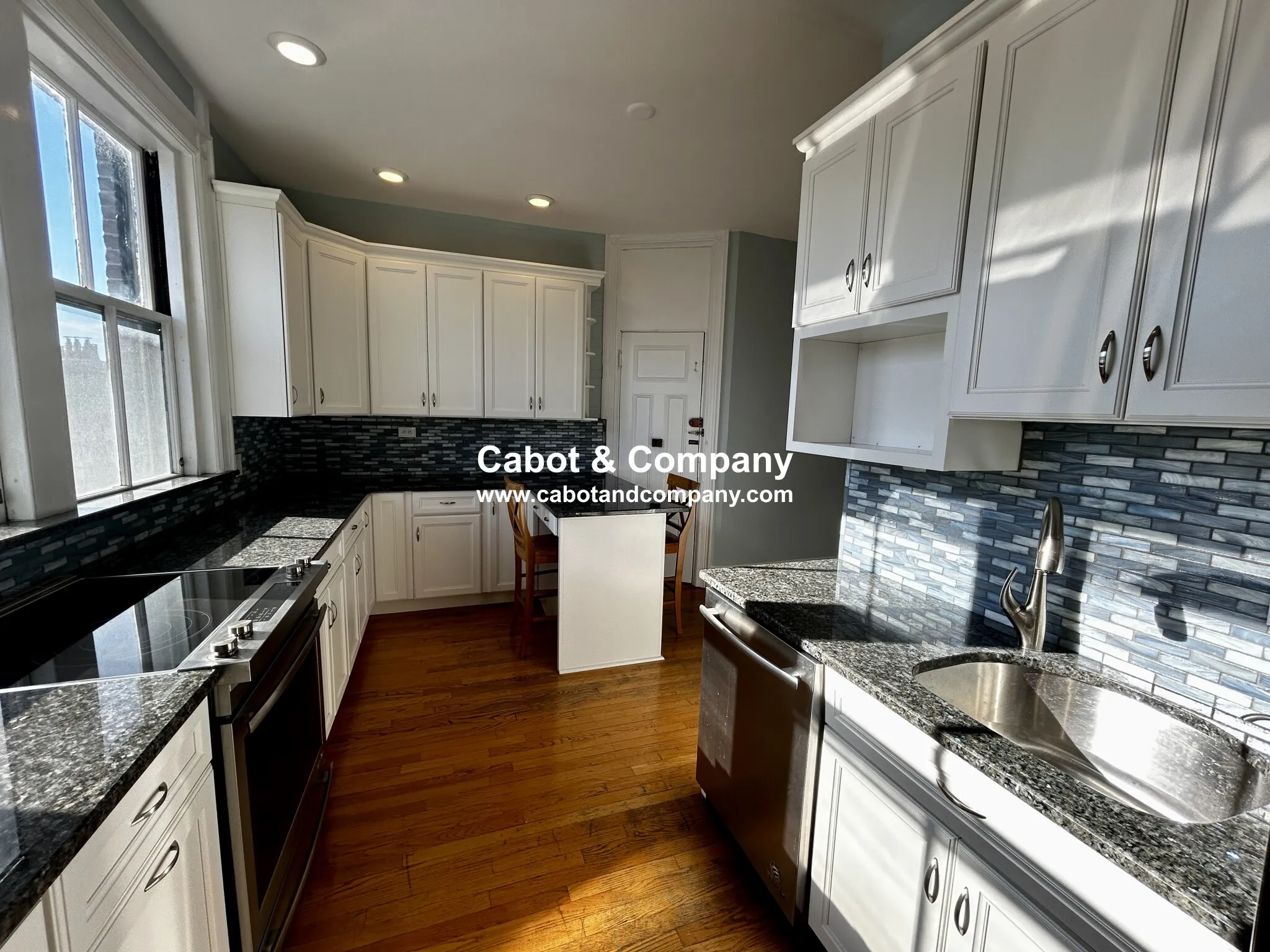 2 bed, 1 bath apartment for rent at 259 Beacon St Unit 61, Back Bay — photo 2 of 13